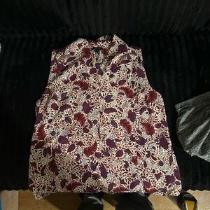 Ann Taylor Sleeveless Floral Blouse in Cream and Plum